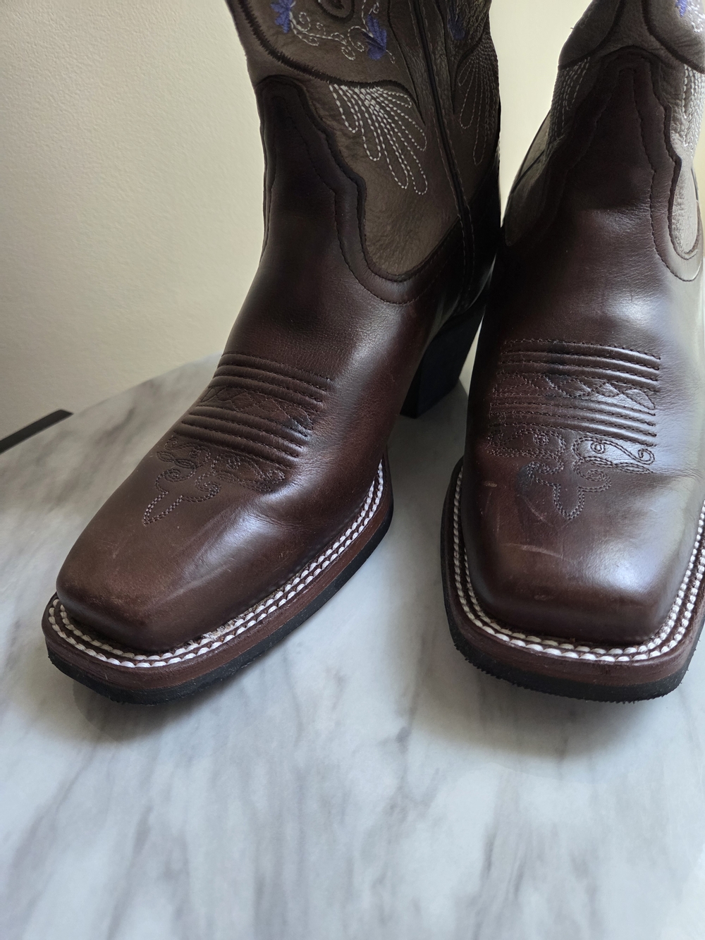 Tony Lama Brown Leather Western Boots with Gray Shaft and Lavender Stitching - Picture 5 of 6